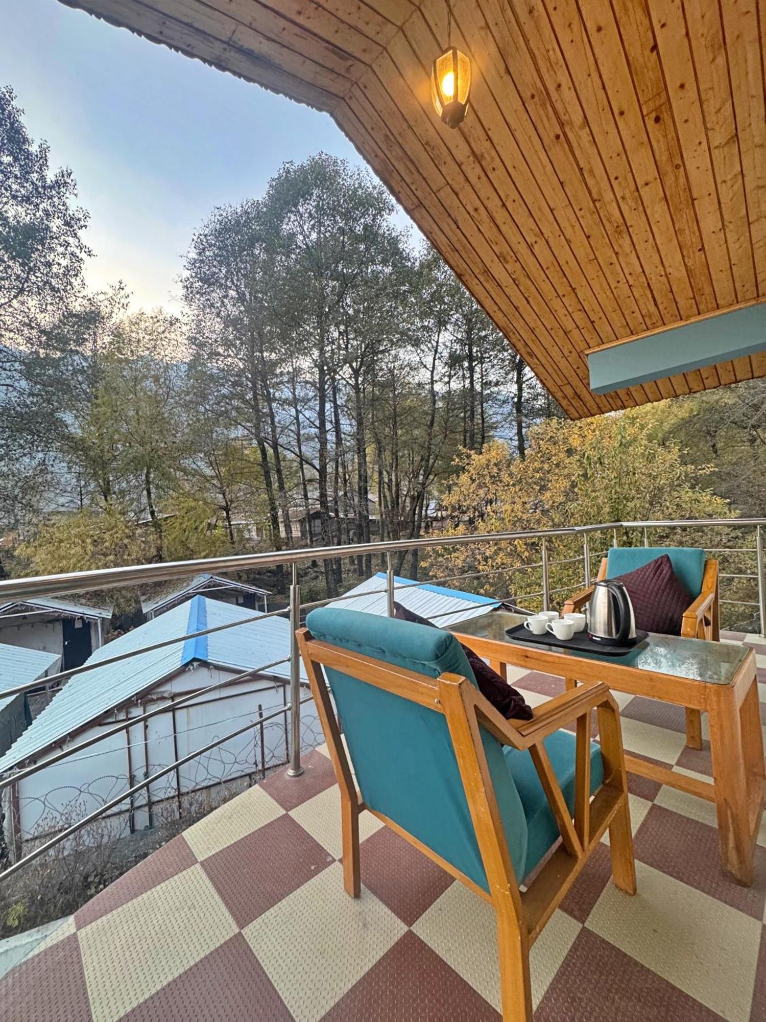 Sylvan Woods Cottage 마날리 외부 사진